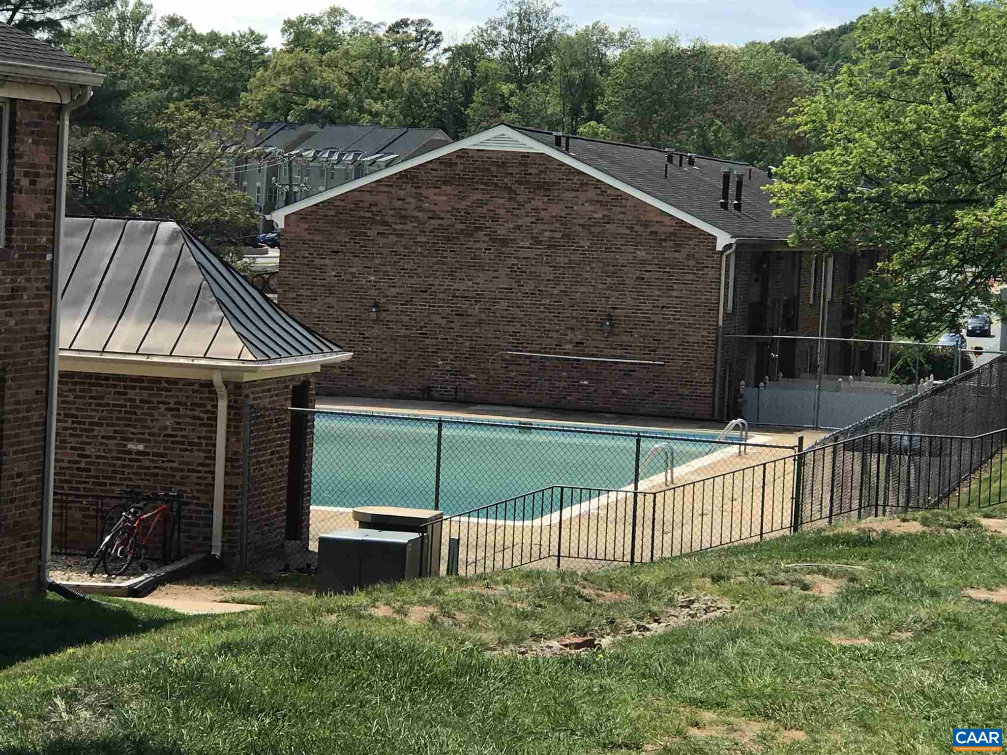 157 HESSIAN HILLS WAY Unit: 3