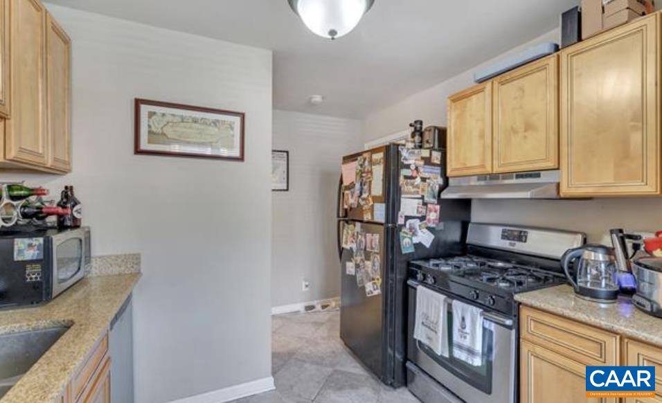 2420 ARLINGTON BLVD Unit: a2