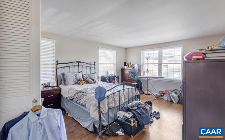 2420 ARLINGTON BLVD Unit: a2