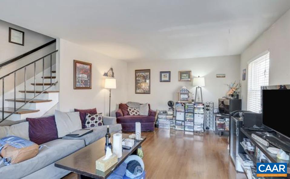 2420 ARLINGTON BLVD Unit: a2