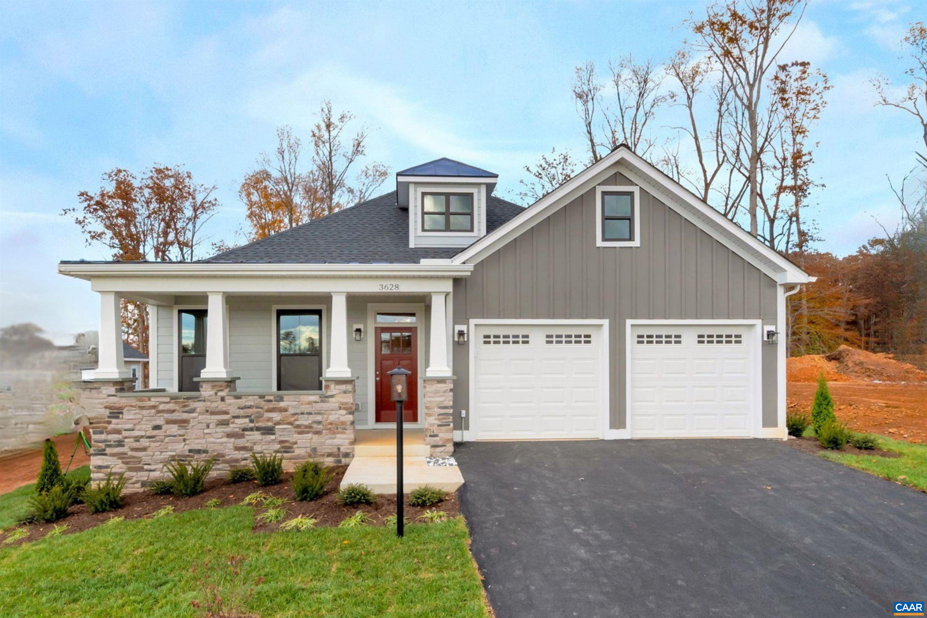 43 WHISPERWOOD CT