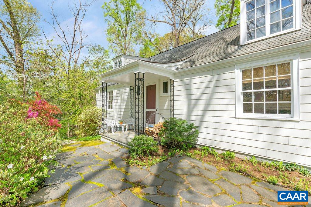 1426 DAIRY RD