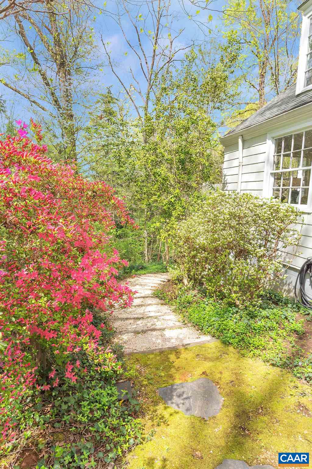 1426 DAIRY RD