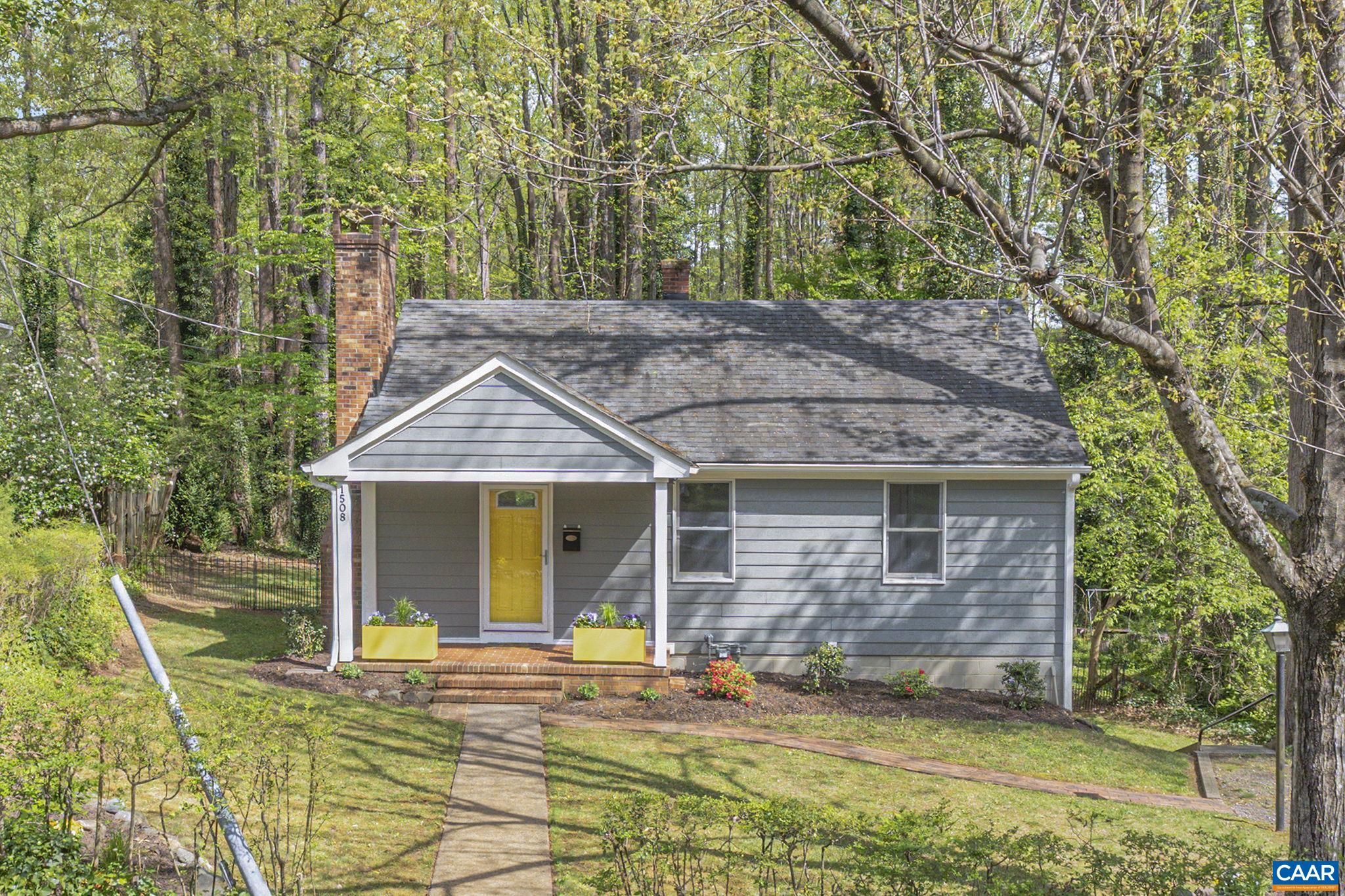 1508 ROSE HILL DR