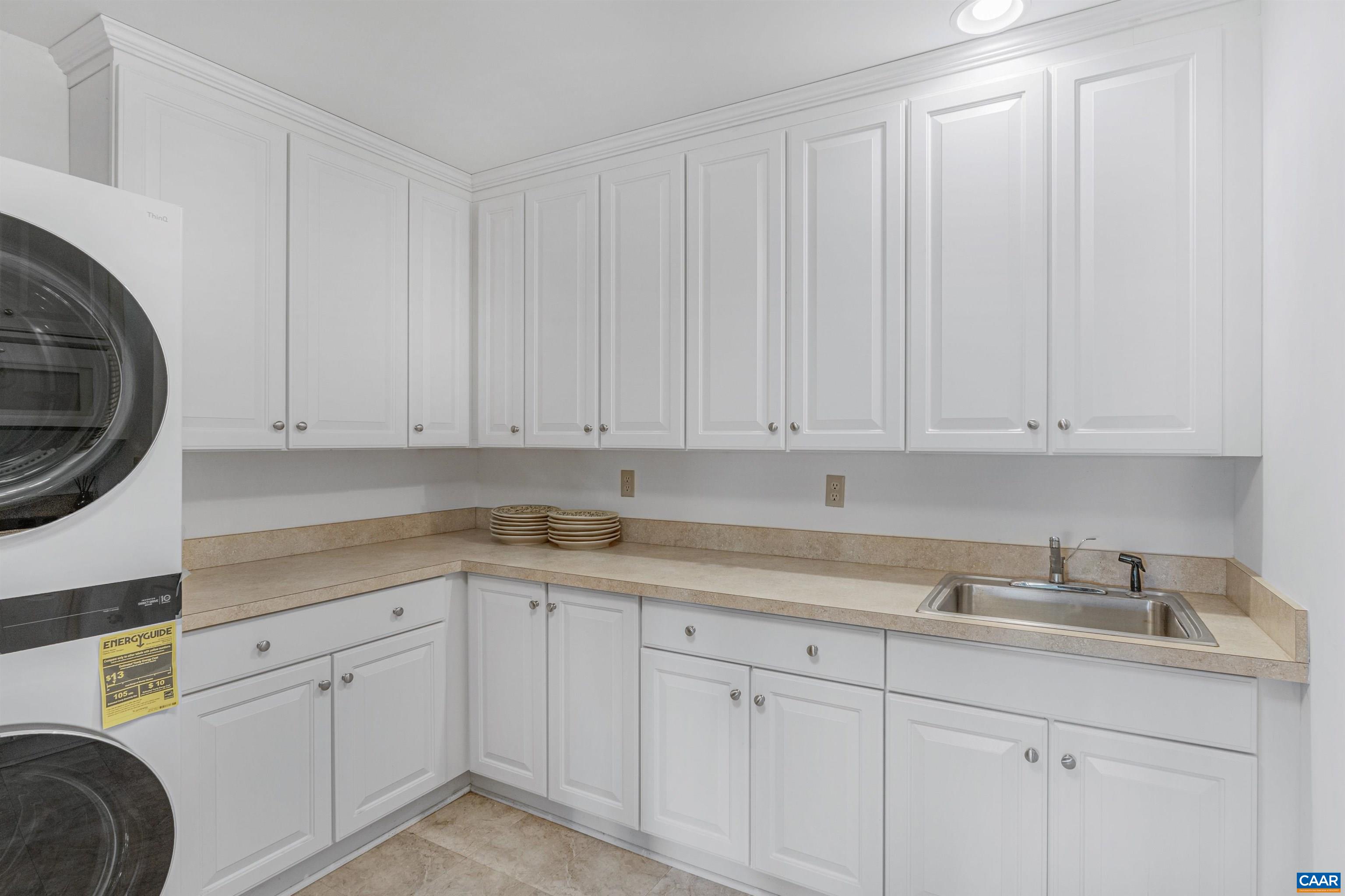 131 MIMOSA LN