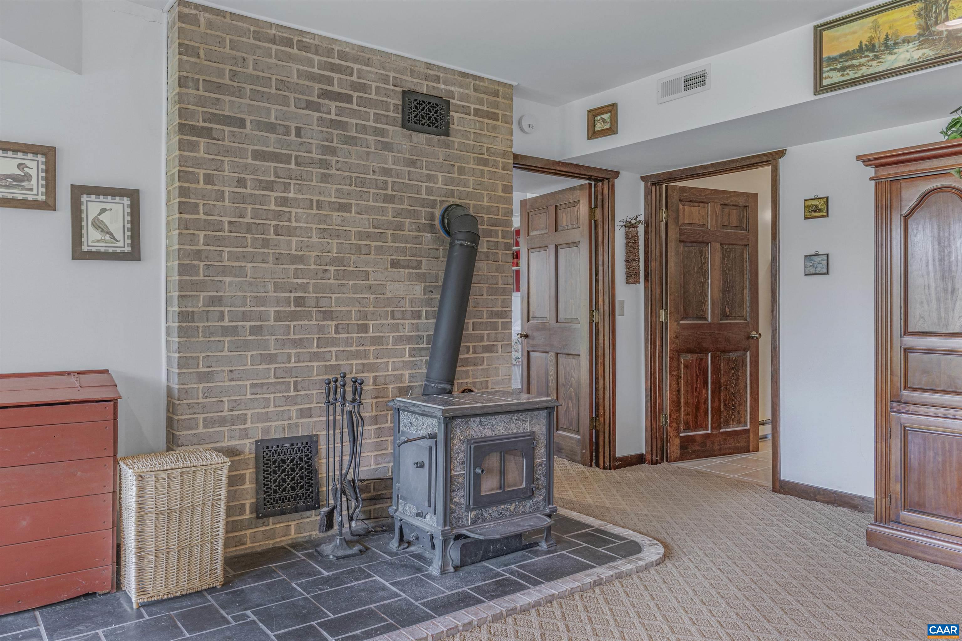 131 MIMOSA LN