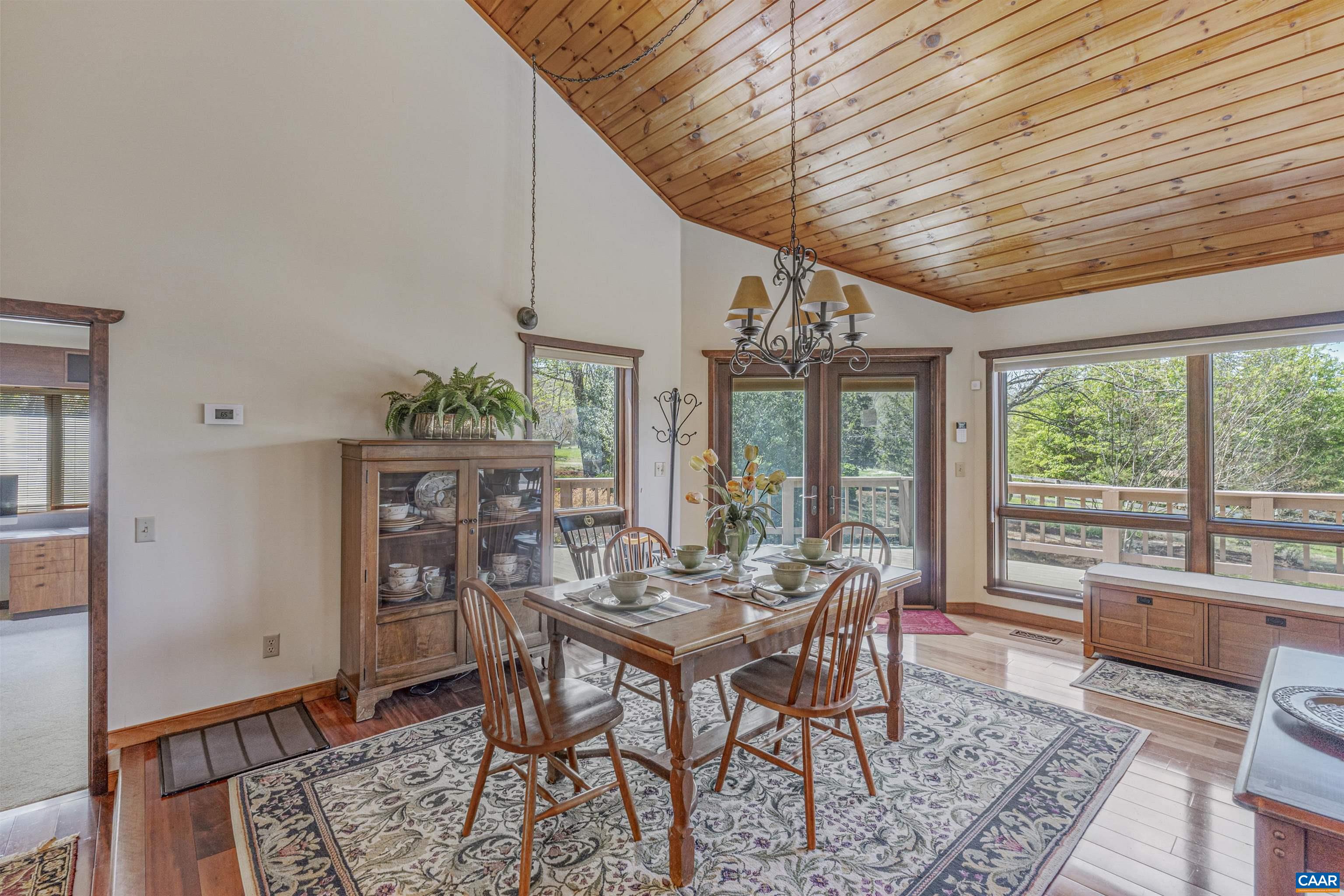 131 MIMOSA LN