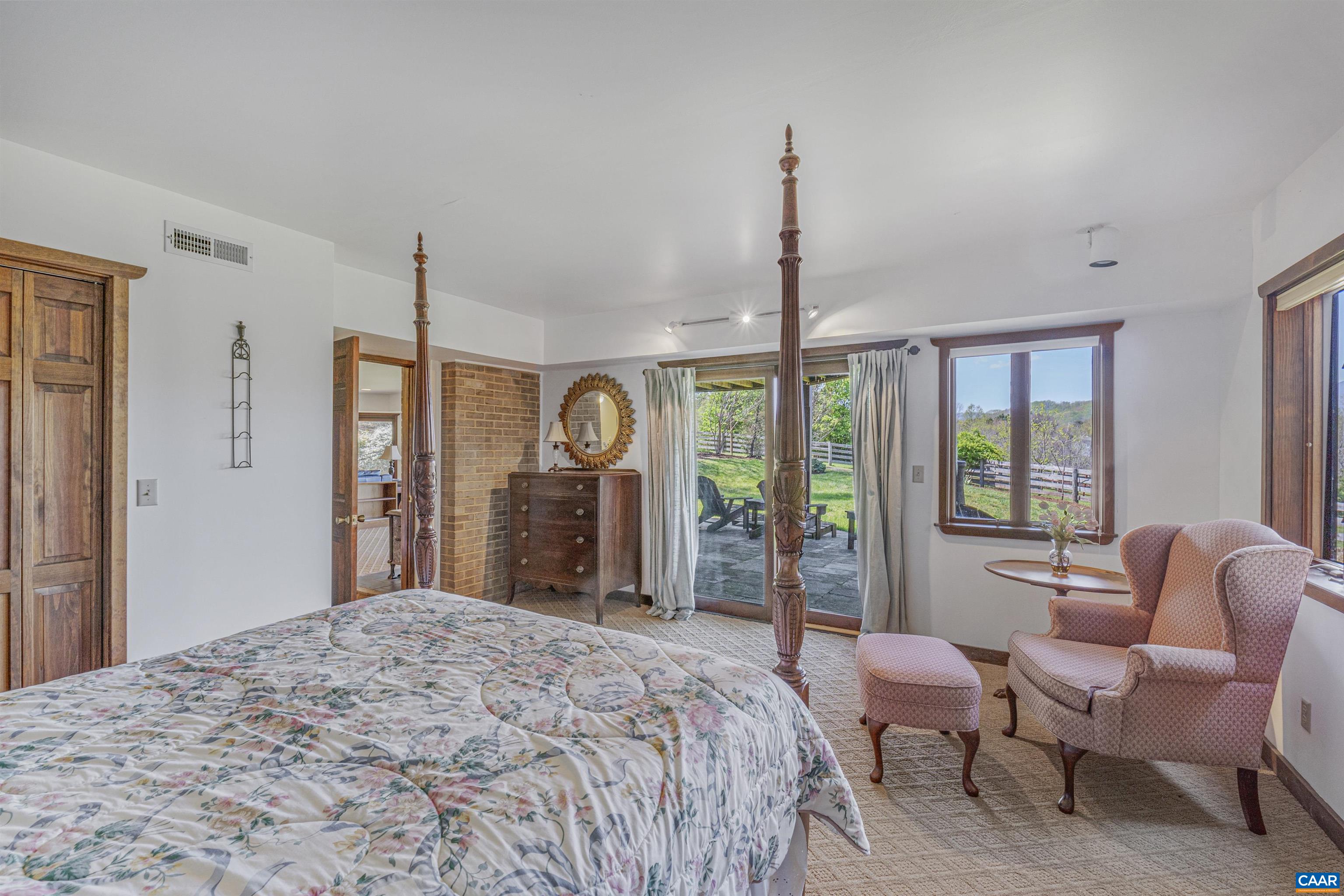 131 MIMOSA LN
