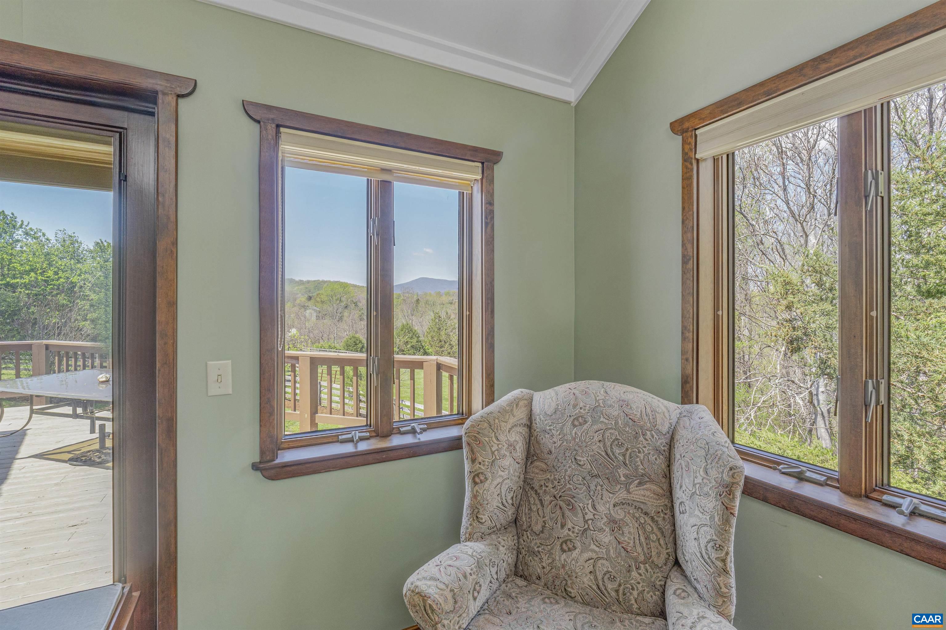 131 MIMOSA LN