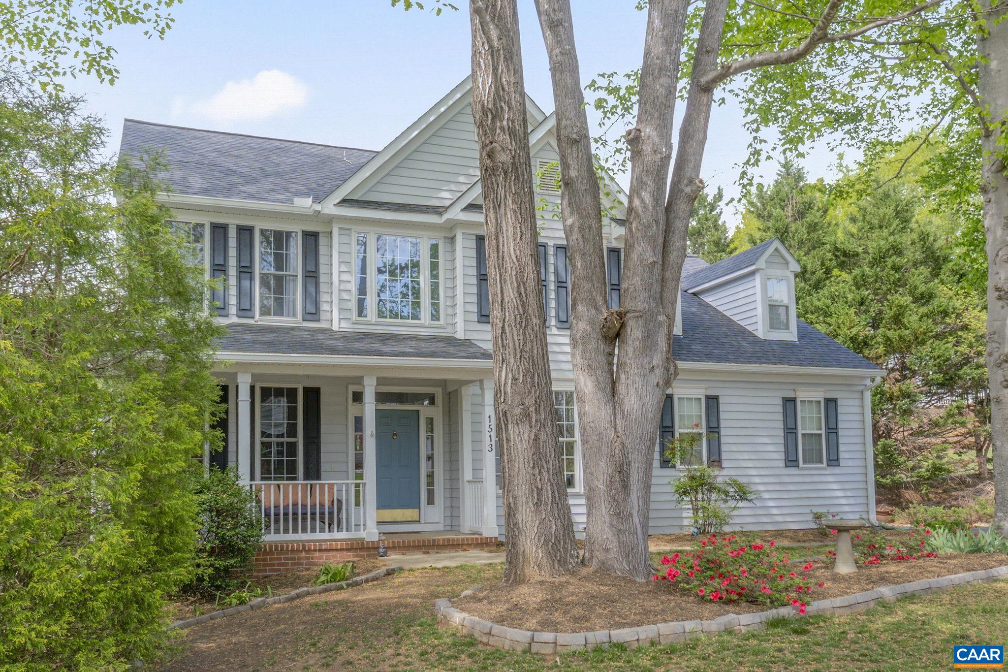 1513 CHERRY BARK LN