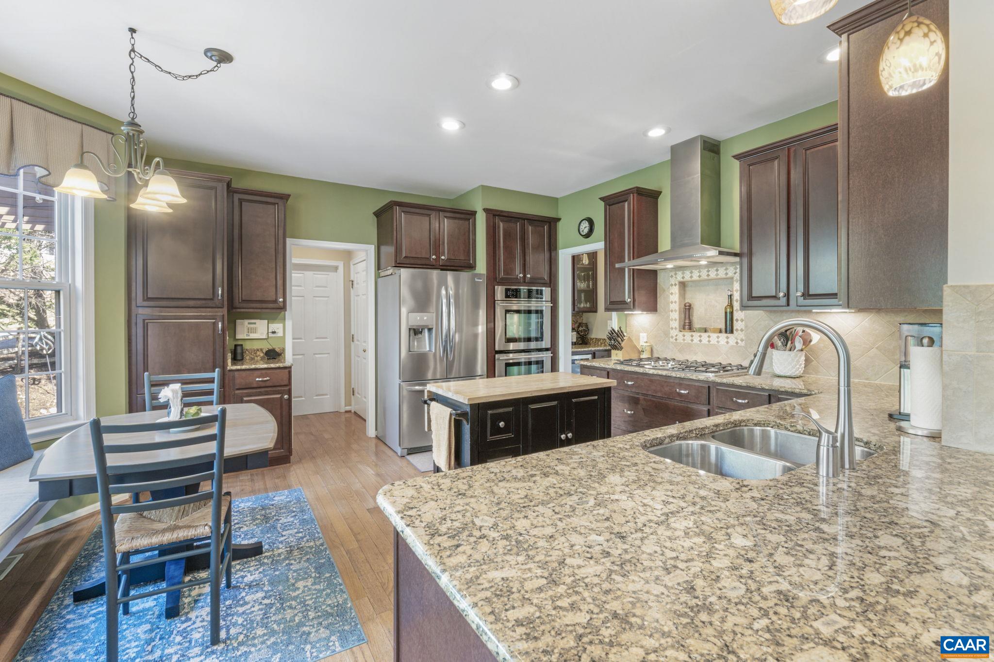 1513 CHERRY BARK LN