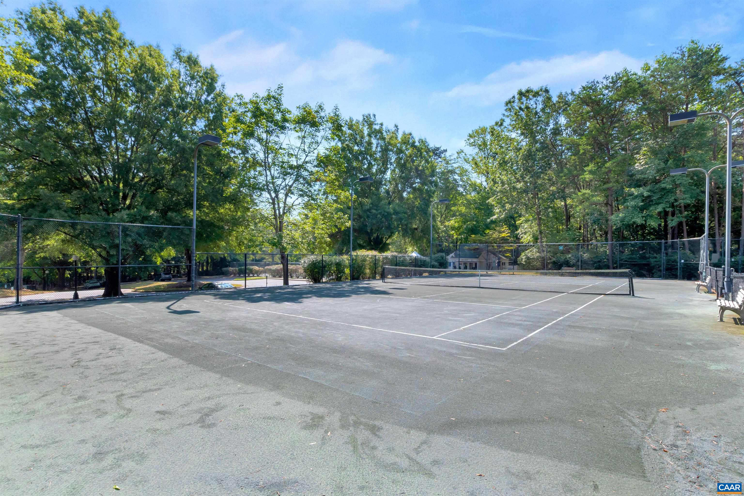 1513 CHERRY BARK LN
