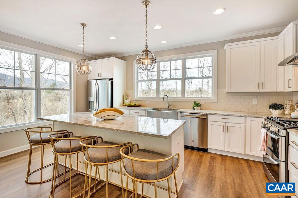 12 STEEP ROCK PL