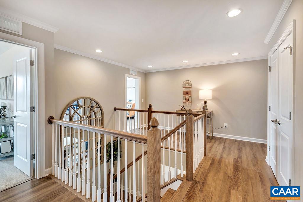 12 STEEP ROCK PL
