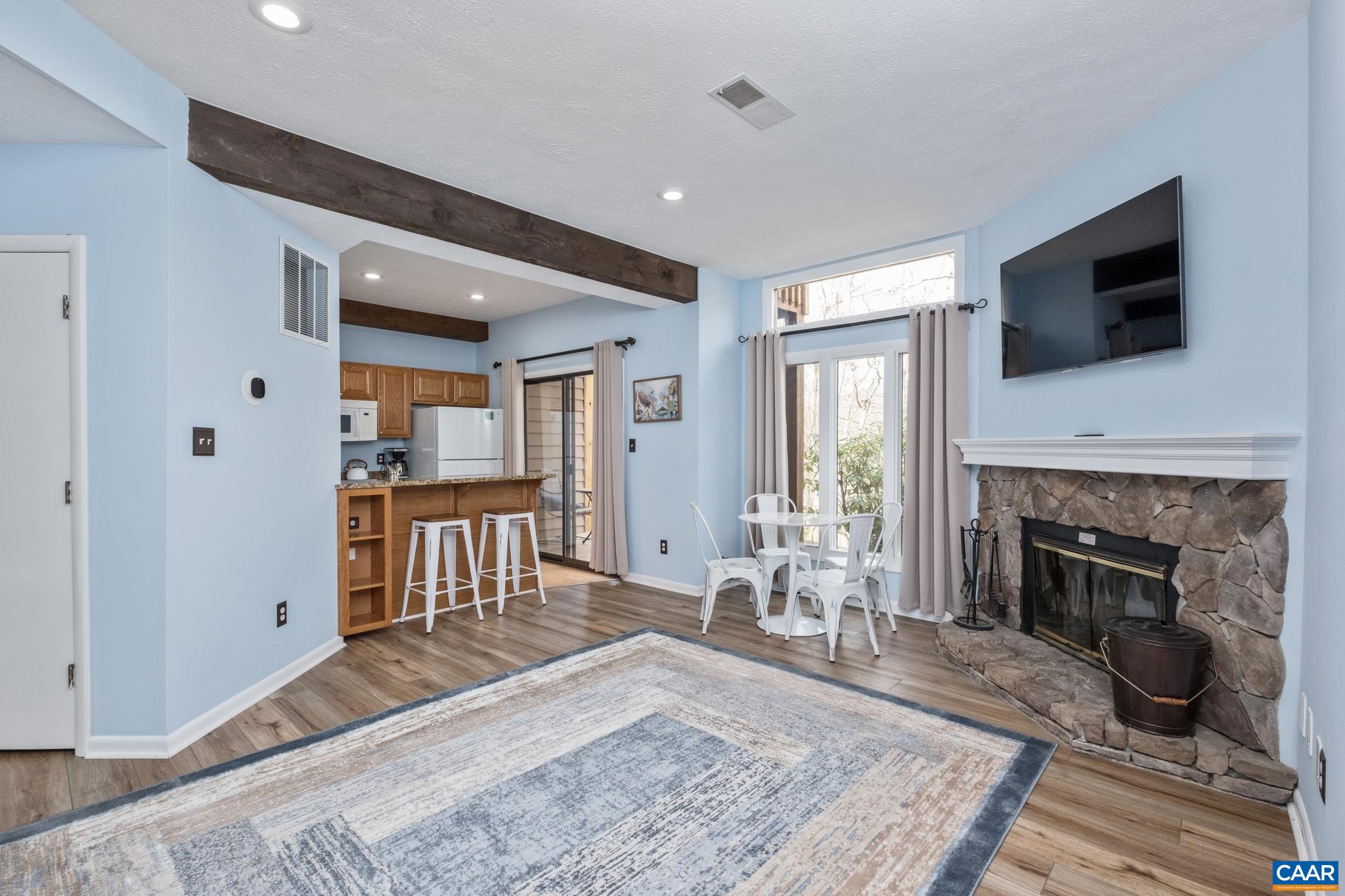 740 LAURELWOOD CONDOS
