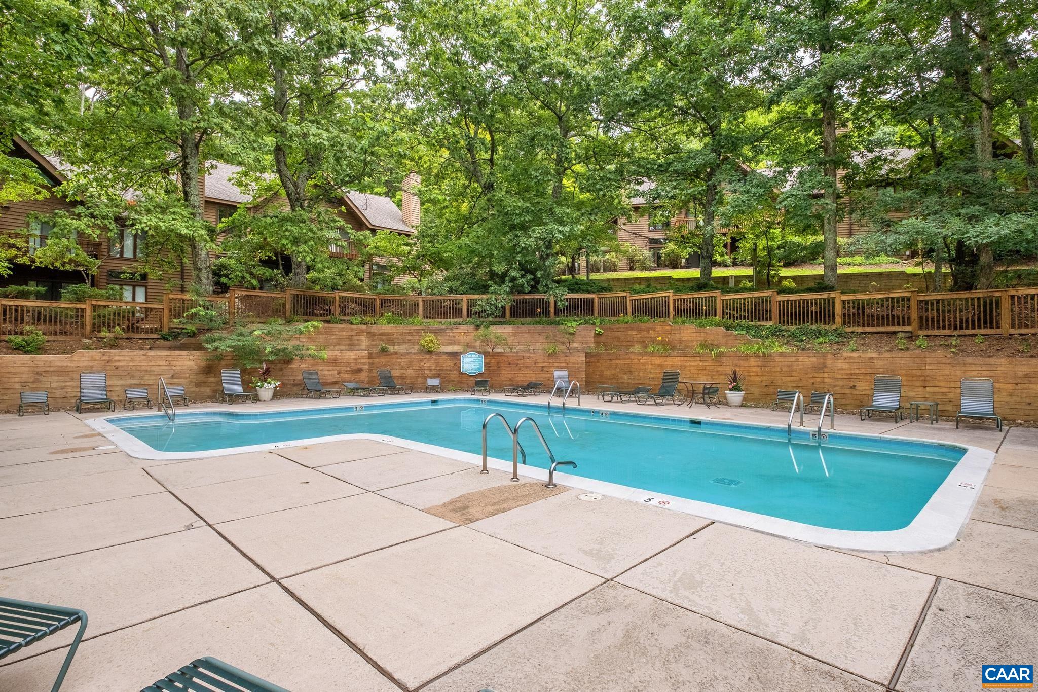 740 LAURELWOOD CONDOS