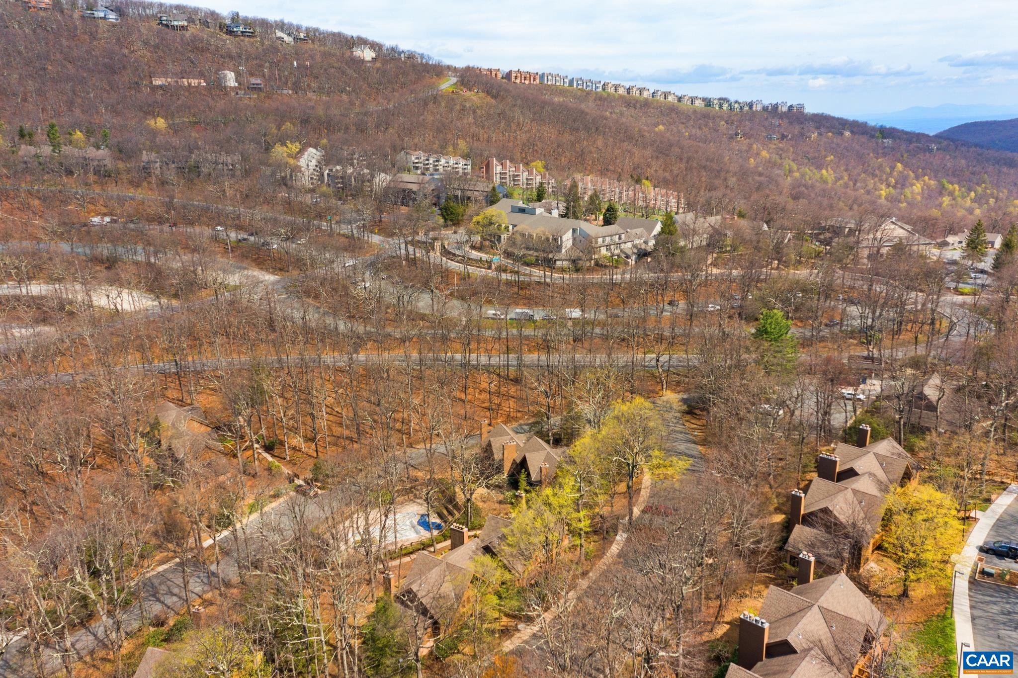 740 LAURELWOOD CONDOS