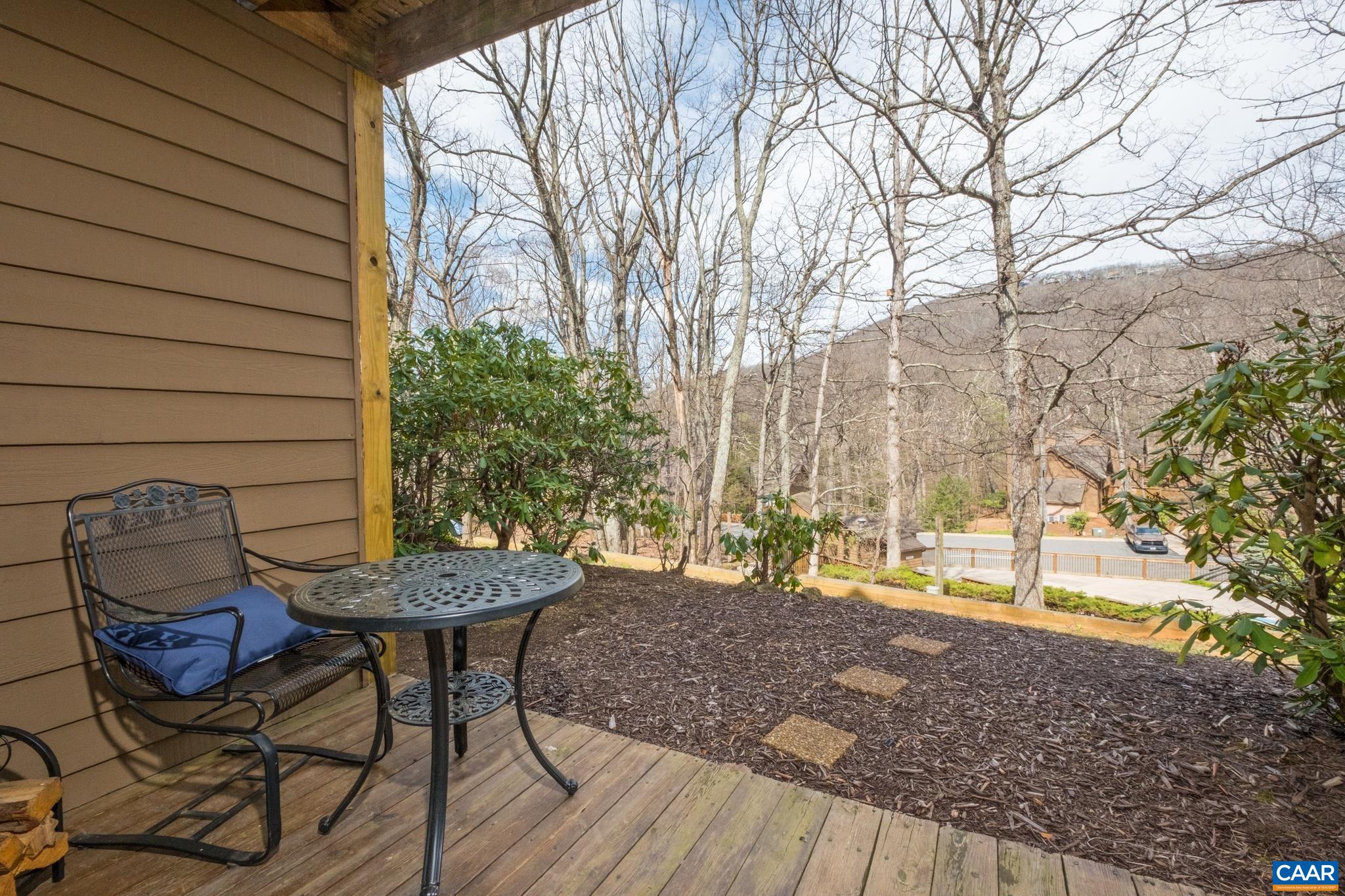 740 LAURELWOOD CONDOS