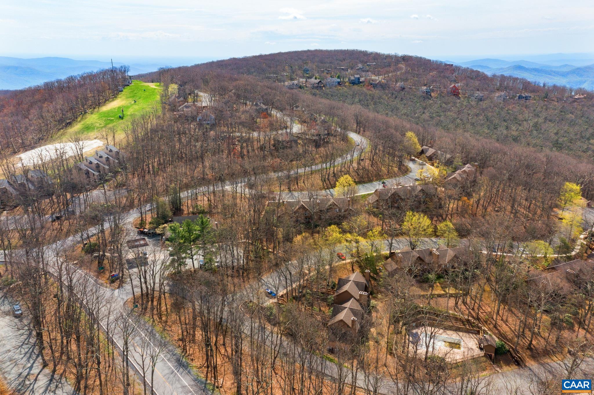 740 LAURELWOOD CONDOS