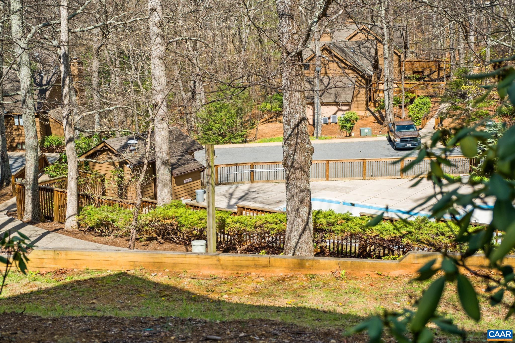 740 LAURELWOOD CONDOS