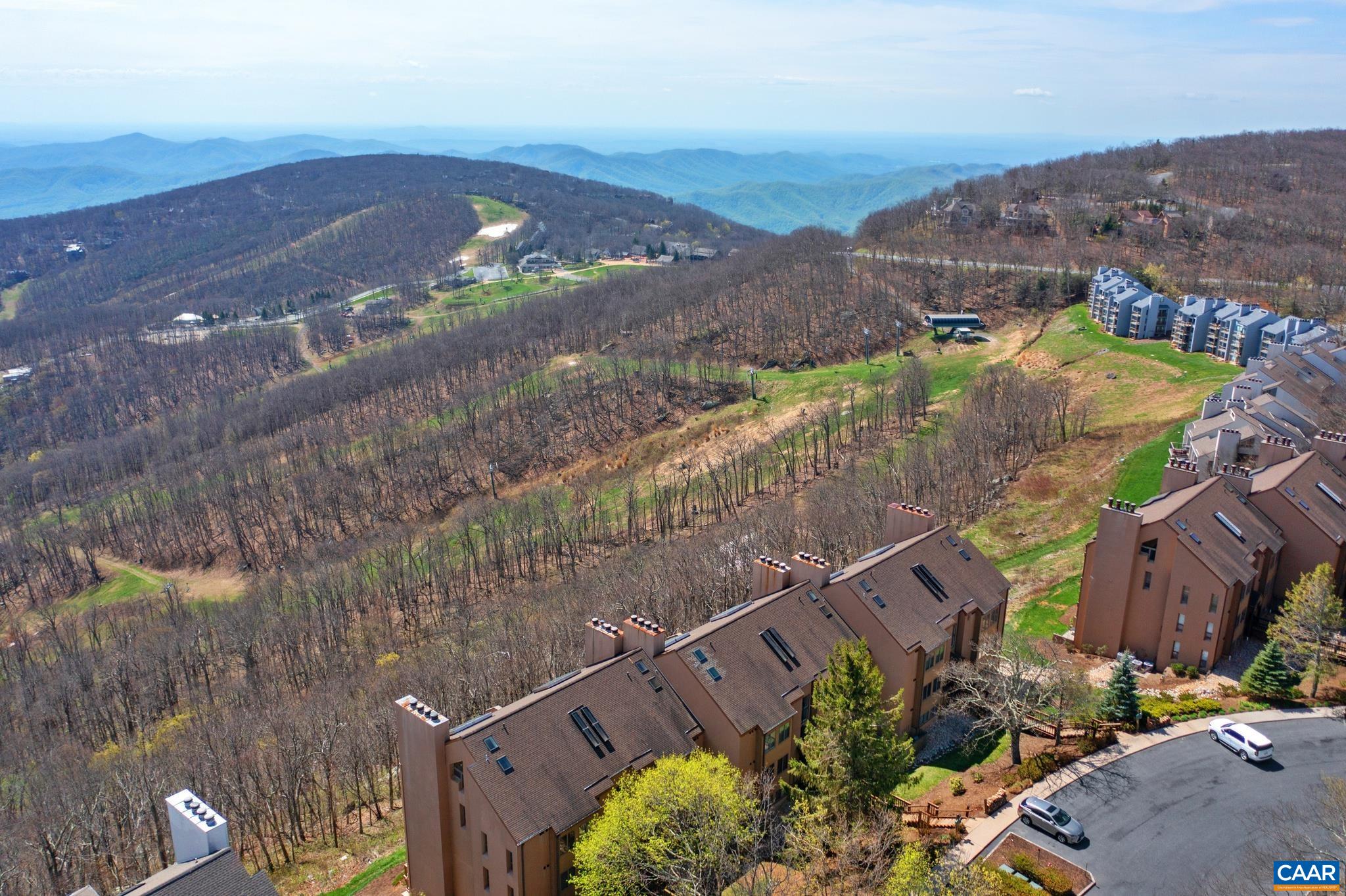 1525 CLIFFS CONDOS