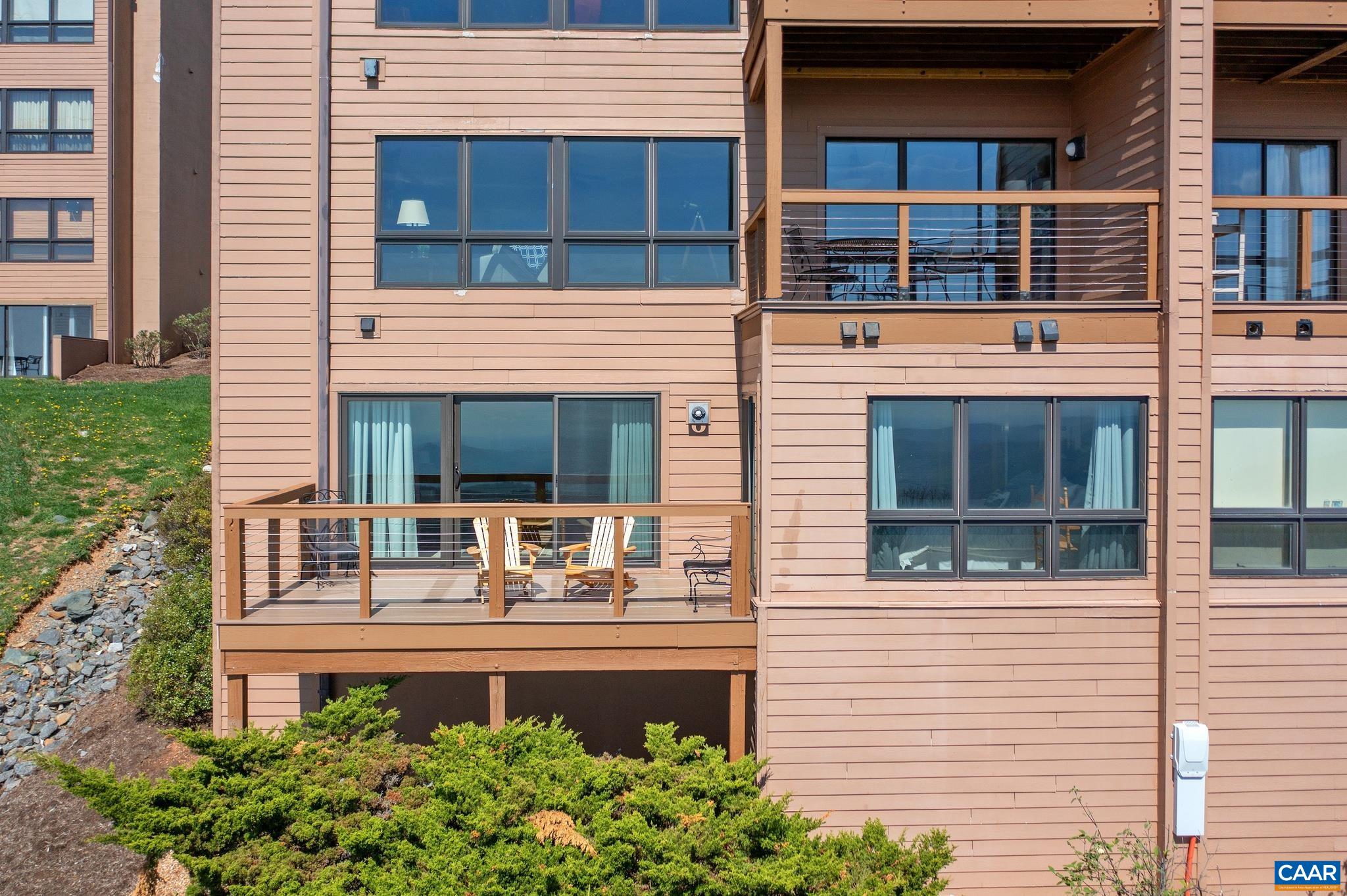 1525 CLIFFS CONDOS