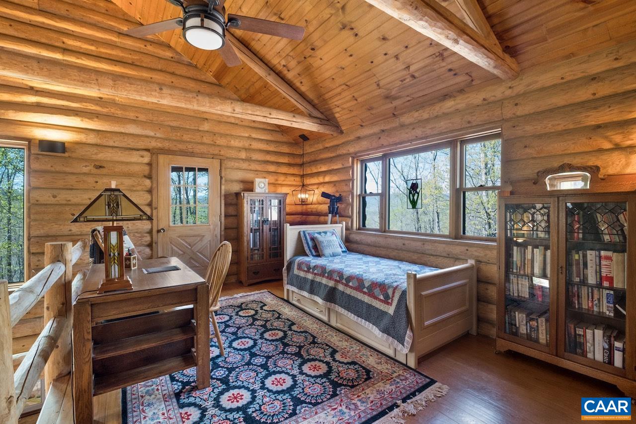 329 BEAR RIDGE TRL