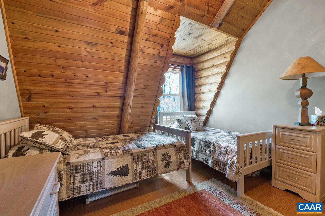 329 BEAR RIDGE TRL
