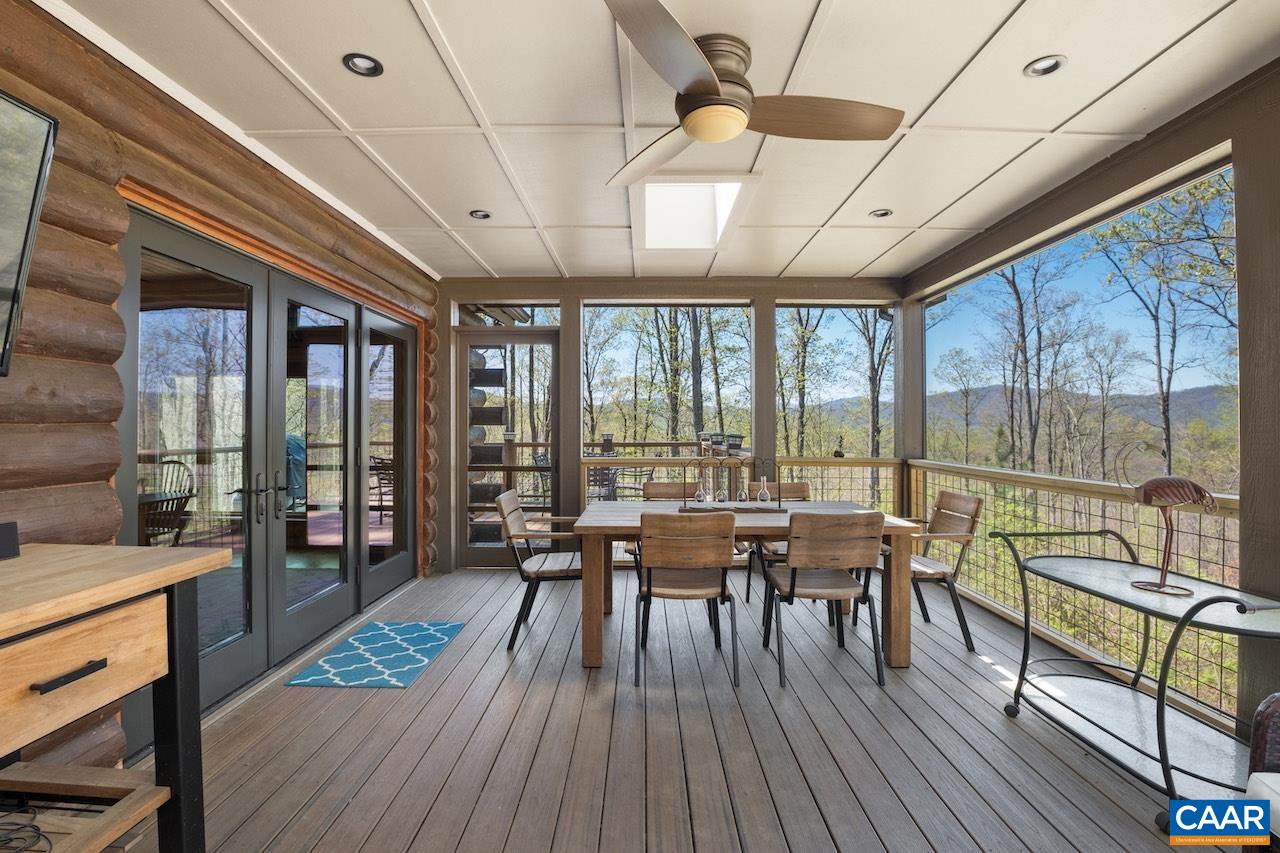 329 BEAR RIDGE TRL