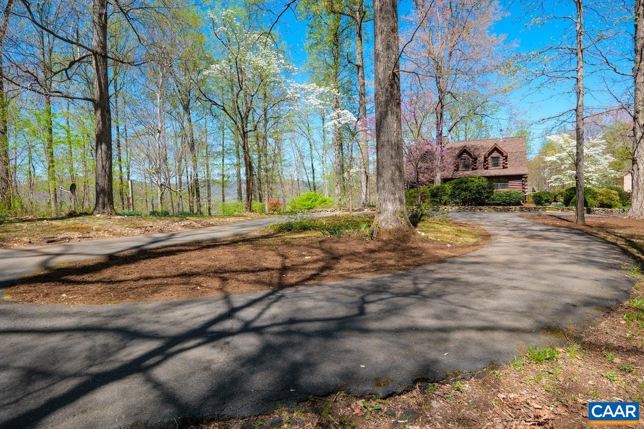 329 BEAR RIDGE TRL