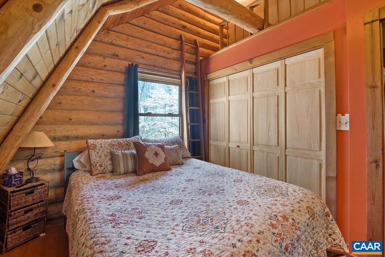 329 BEAR RIDGE TRL