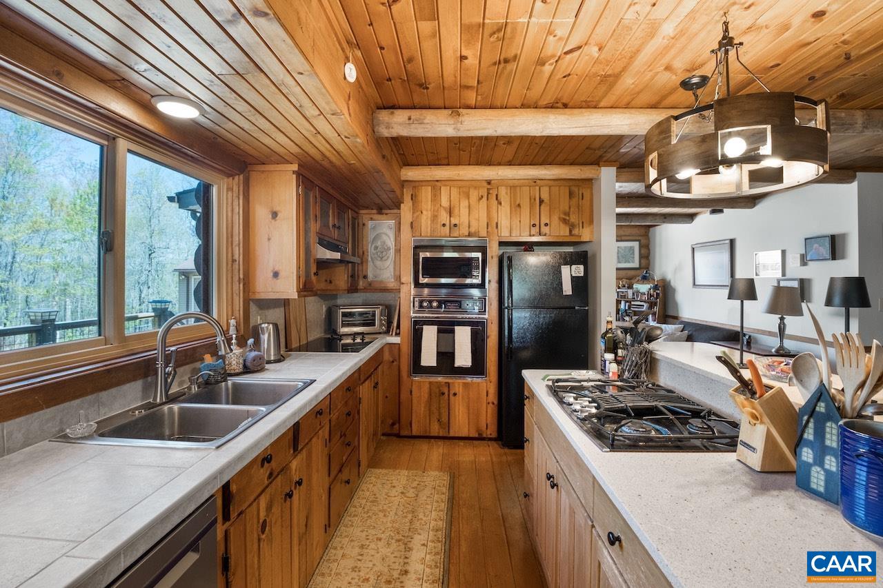 329 BEAR RIDGE TRL