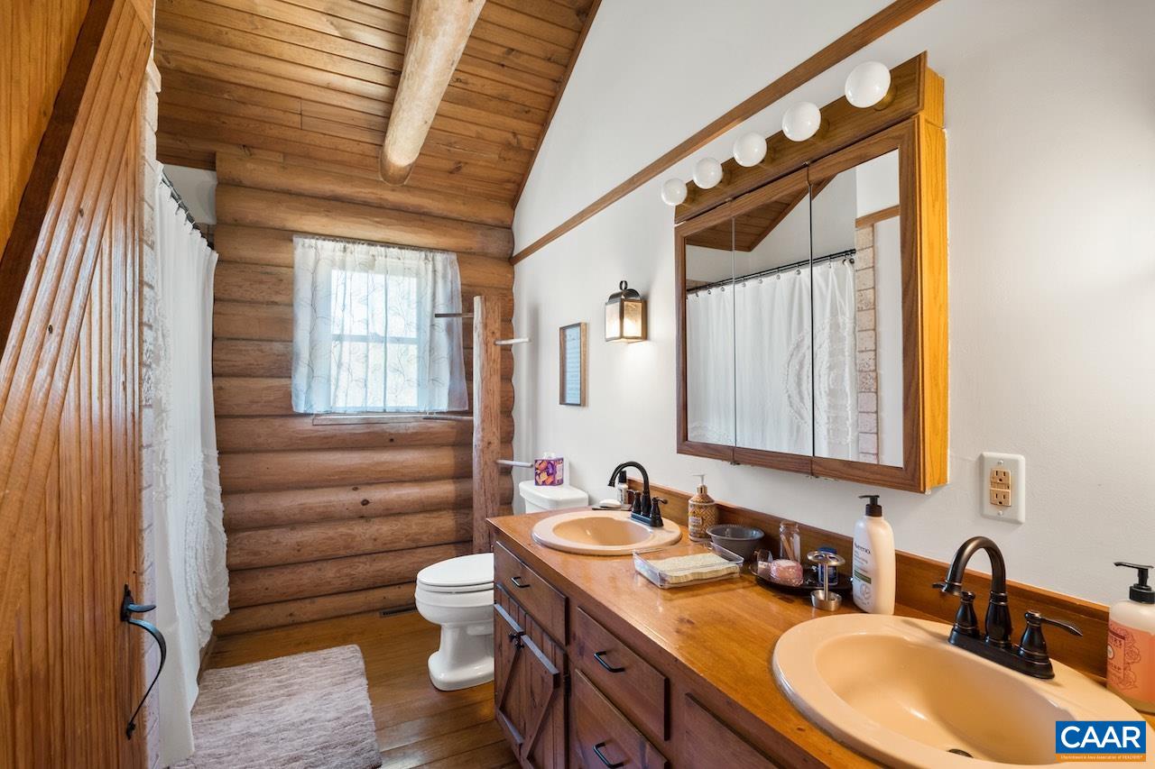 329 BEAR RIDGE TRL