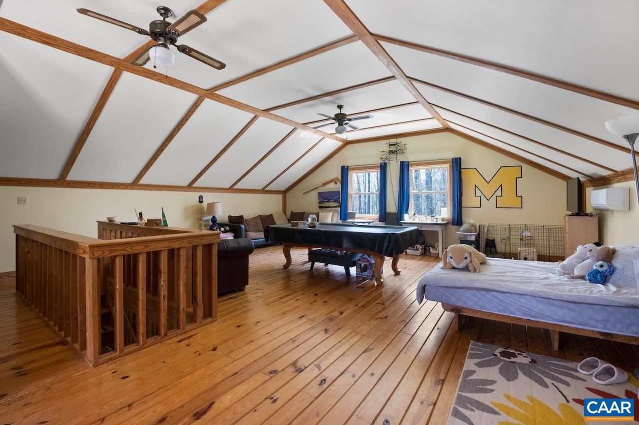 329 BEAR RIDGE TRL