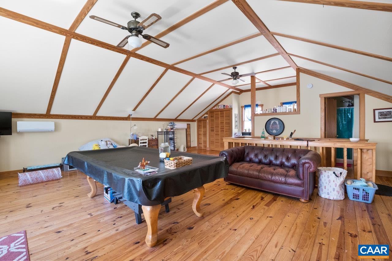 329 BEAR RIDGE TRL