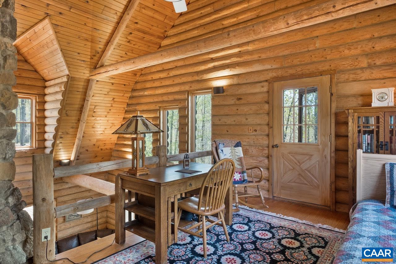 329 BEAR RIDGE TRL