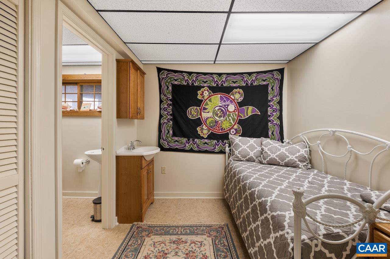 329 BEAR RIDGE TRL