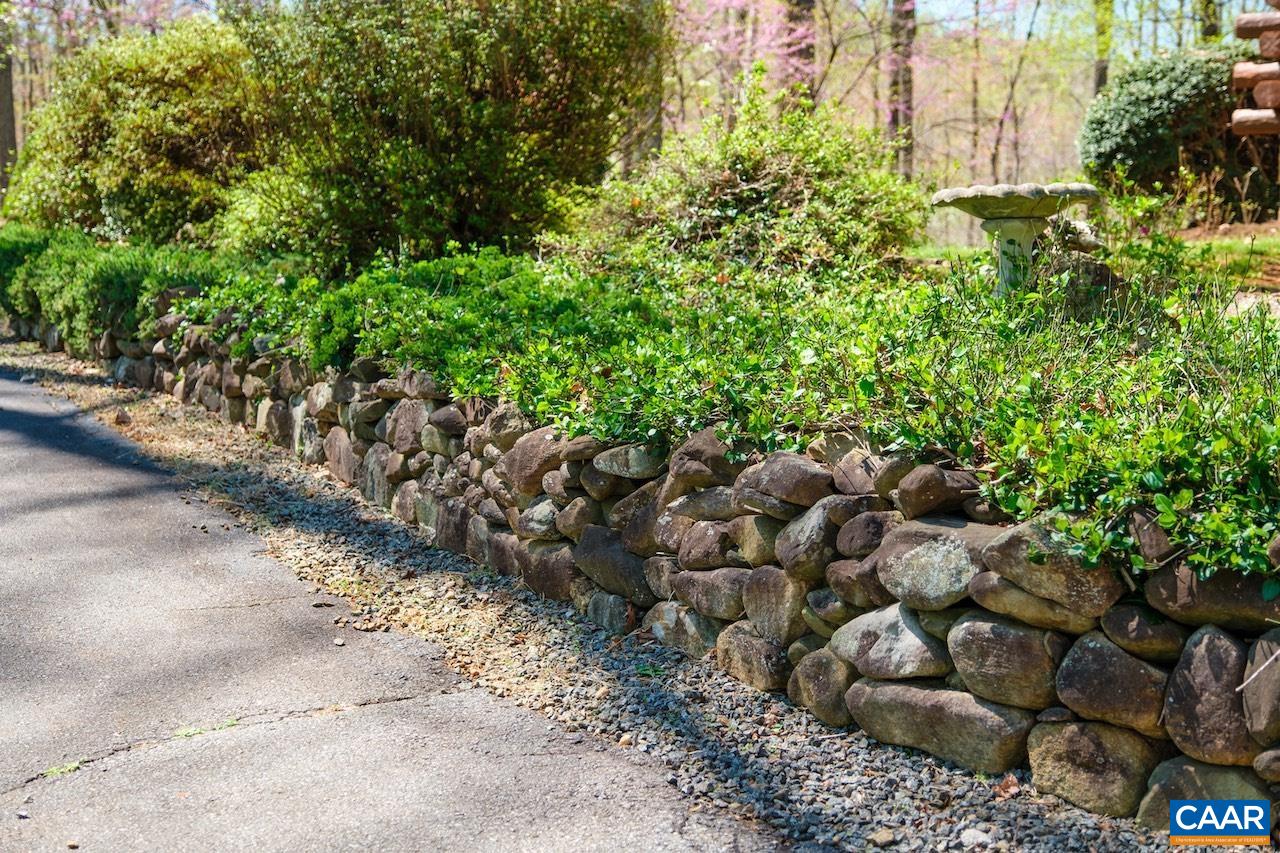 329 BEAR RIDGE TRL