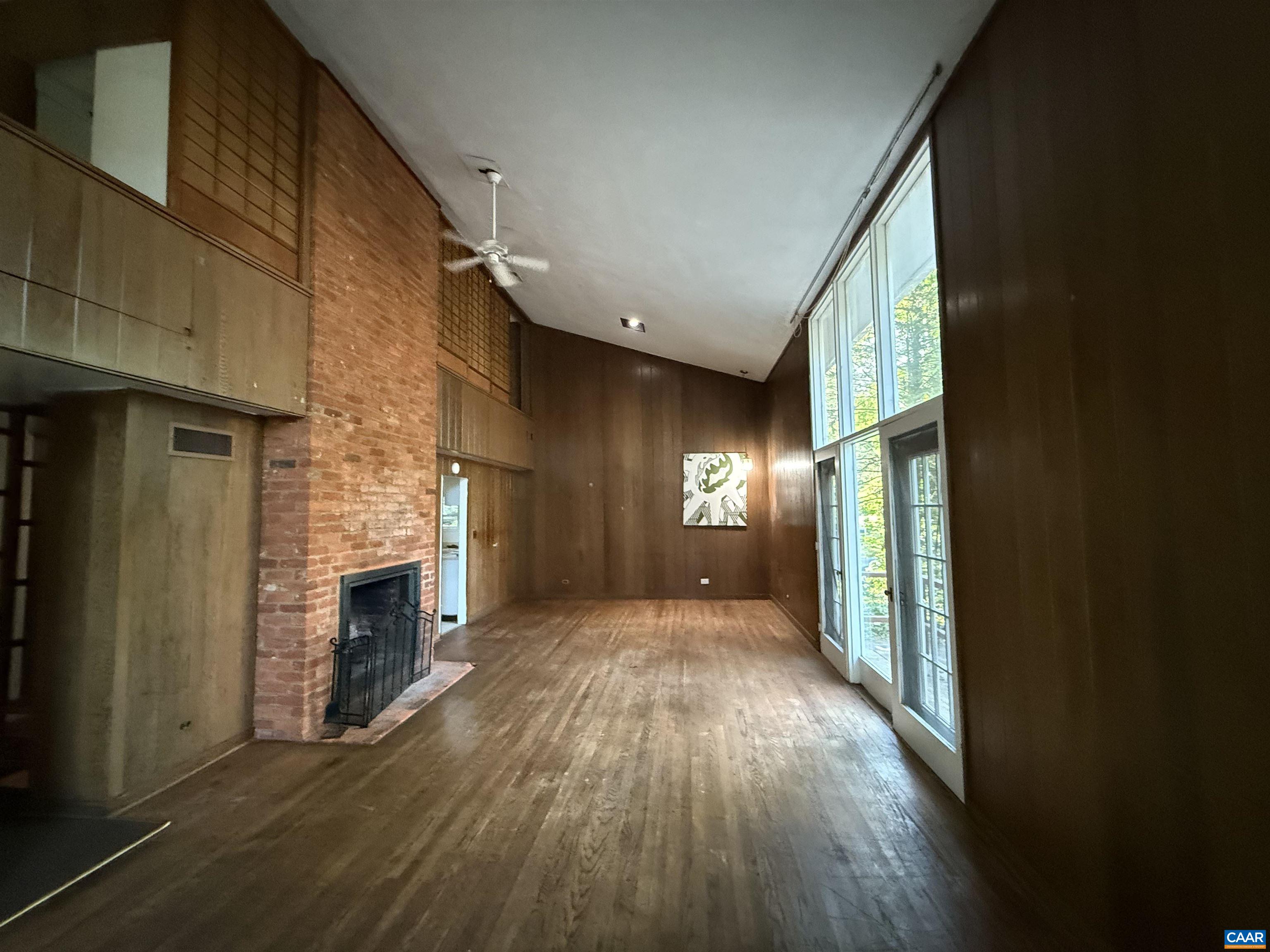 536 VALLEY RD