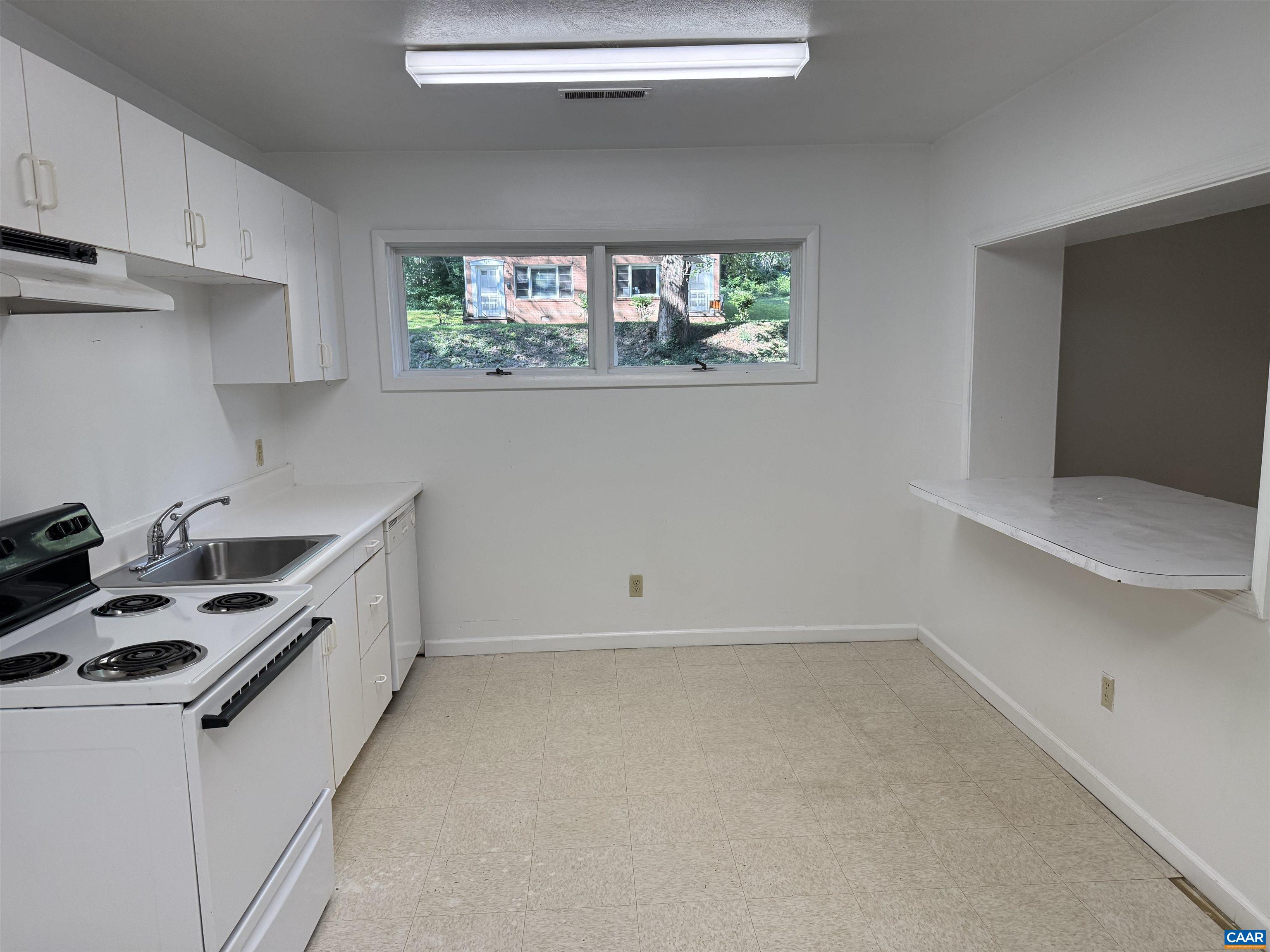 536 VALLEY RD
