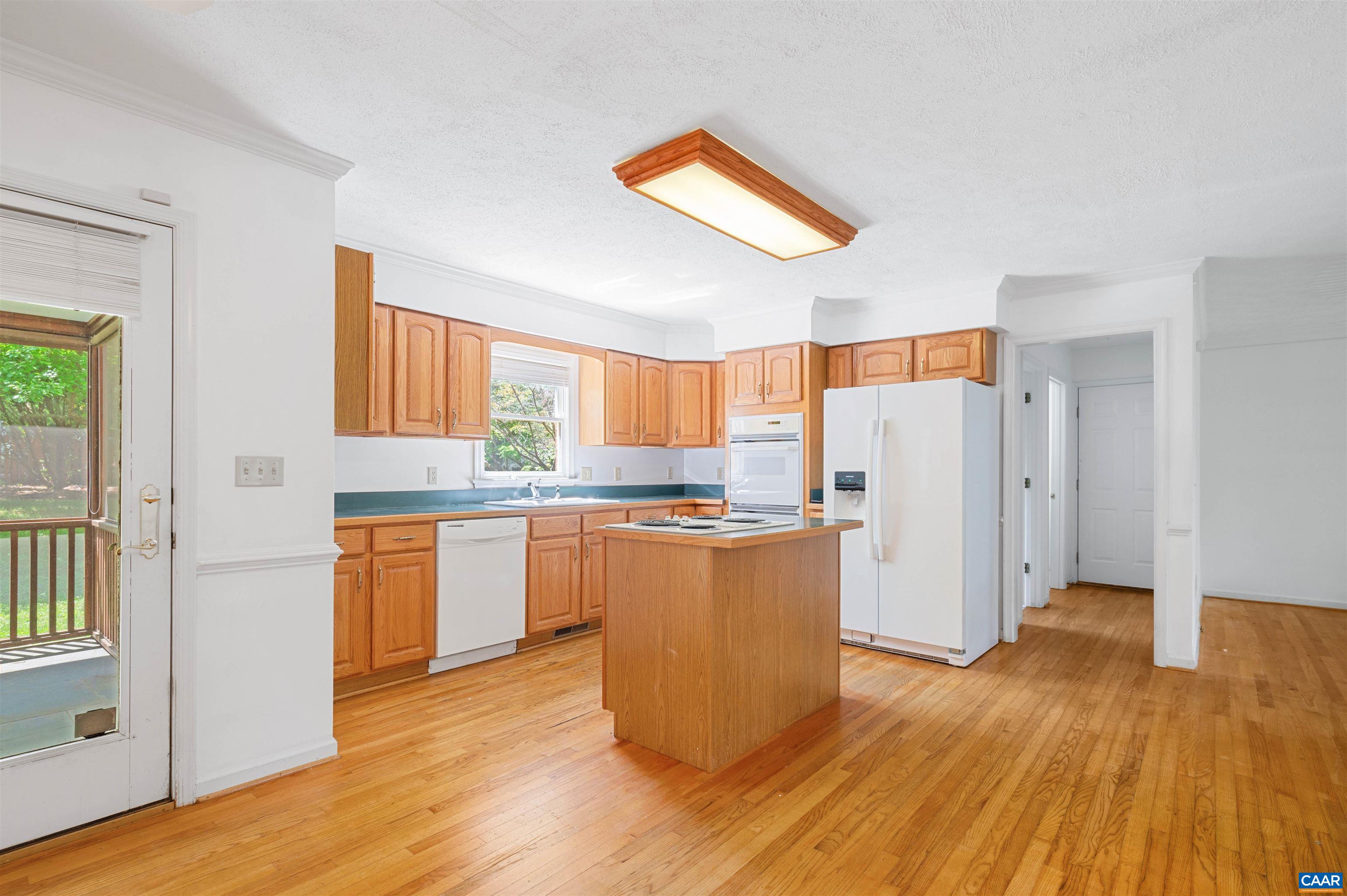 103 DOVER CT