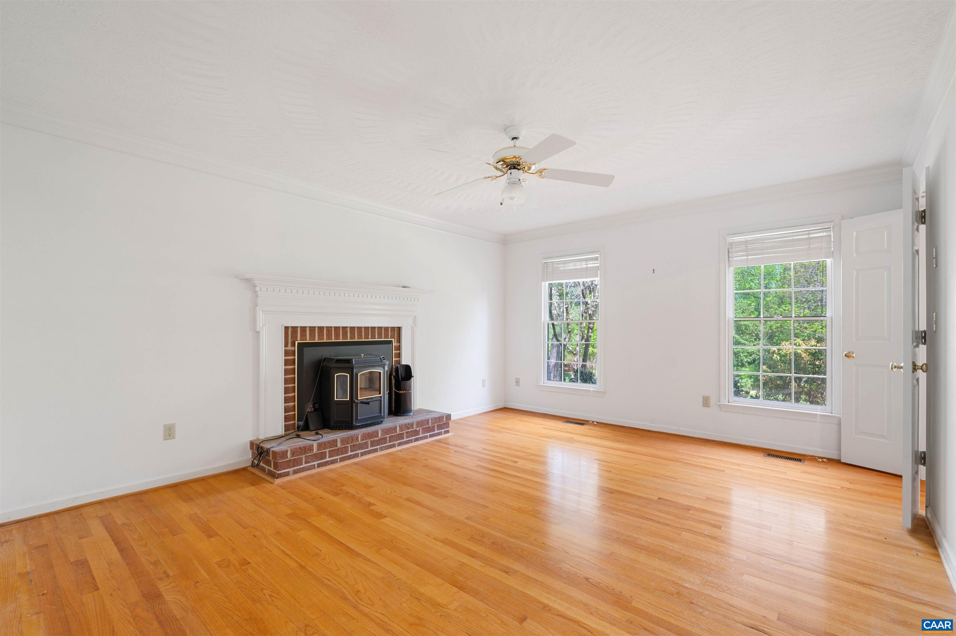 103 DOVER CT