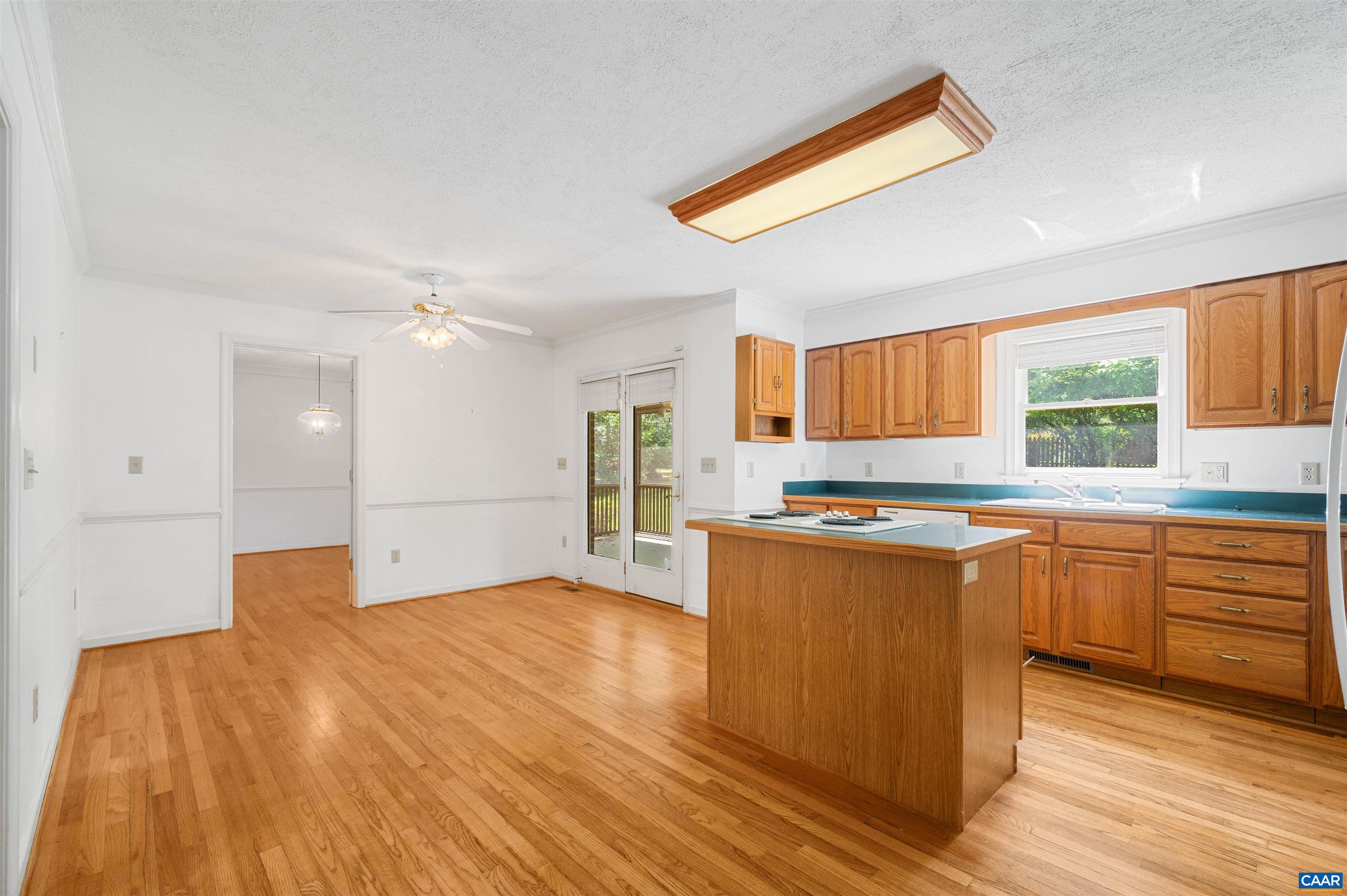 103 DOVER CT