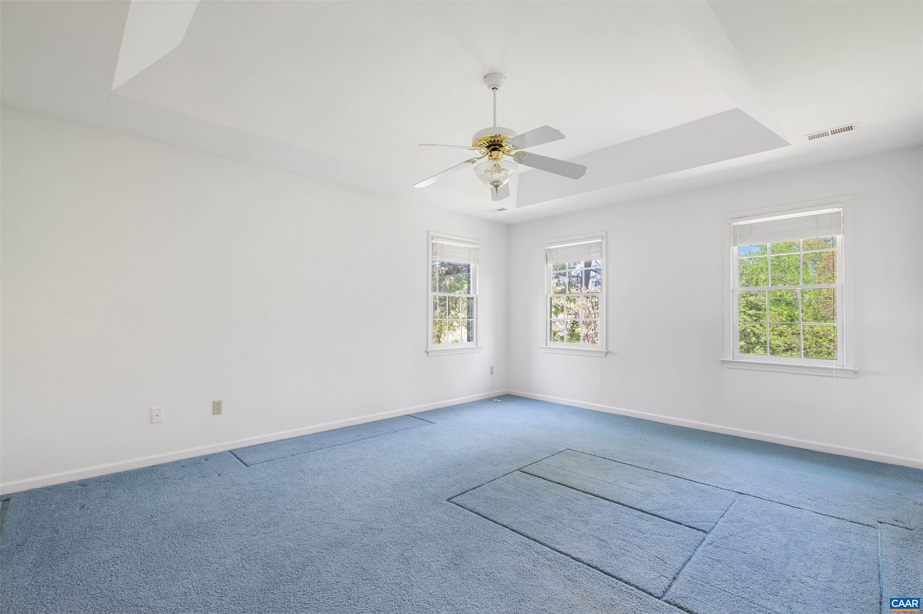 103 DOVER CT