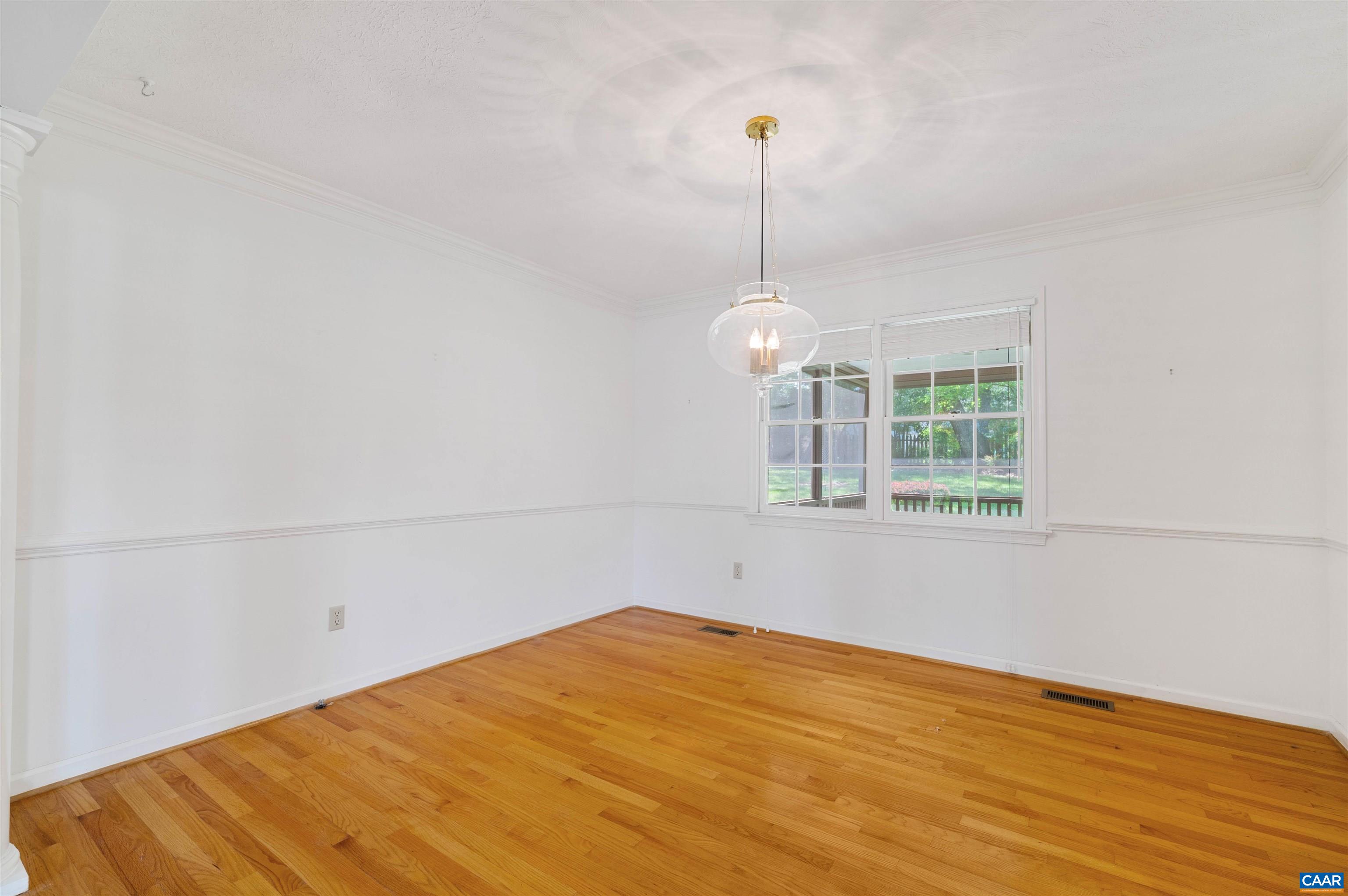 103 DOVER CT