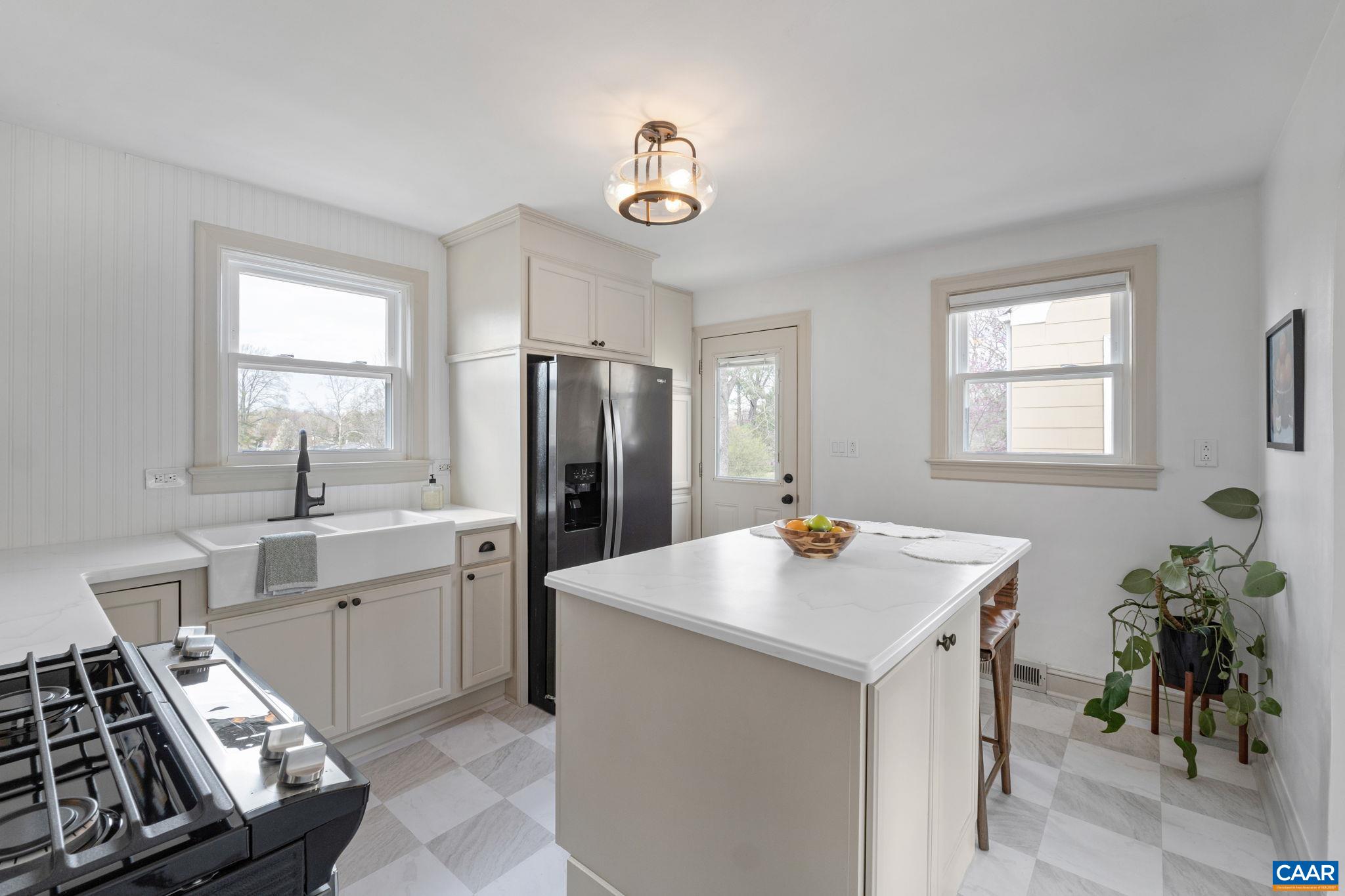111 HARRIS RD