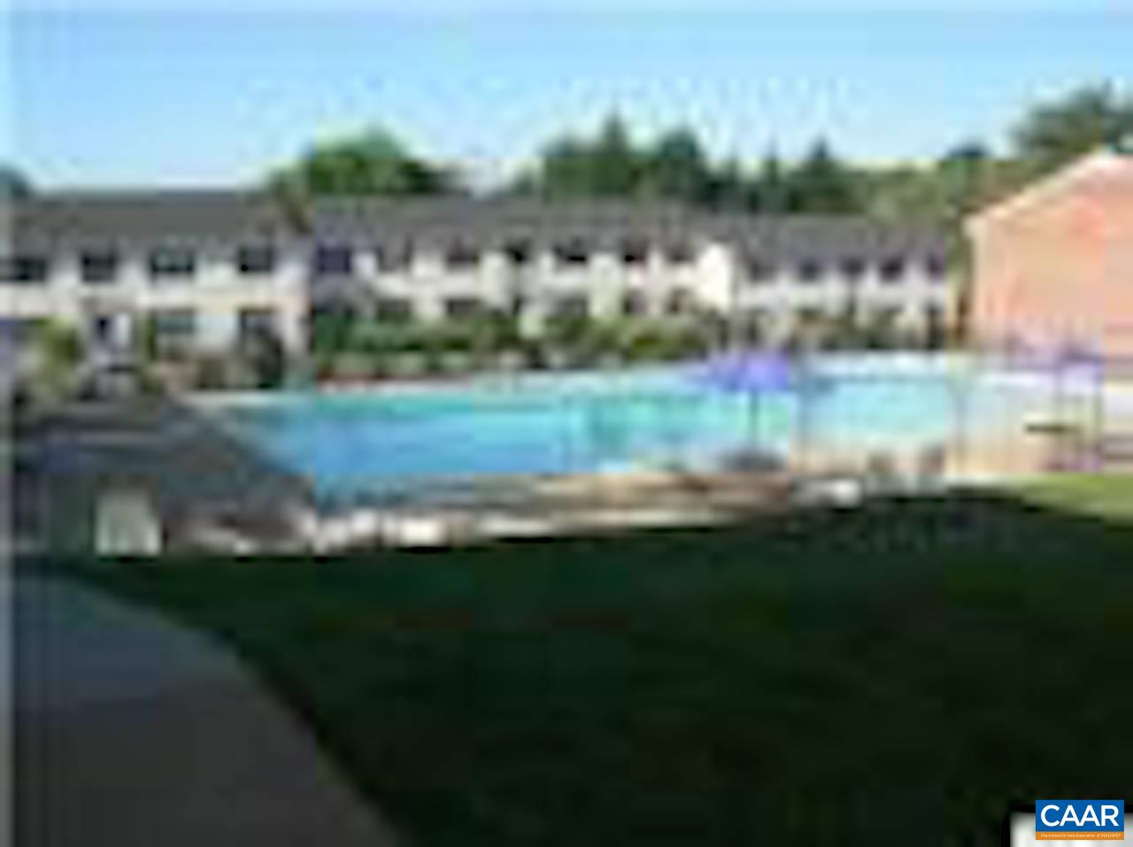2420 BARRACKS PL Unit: 3