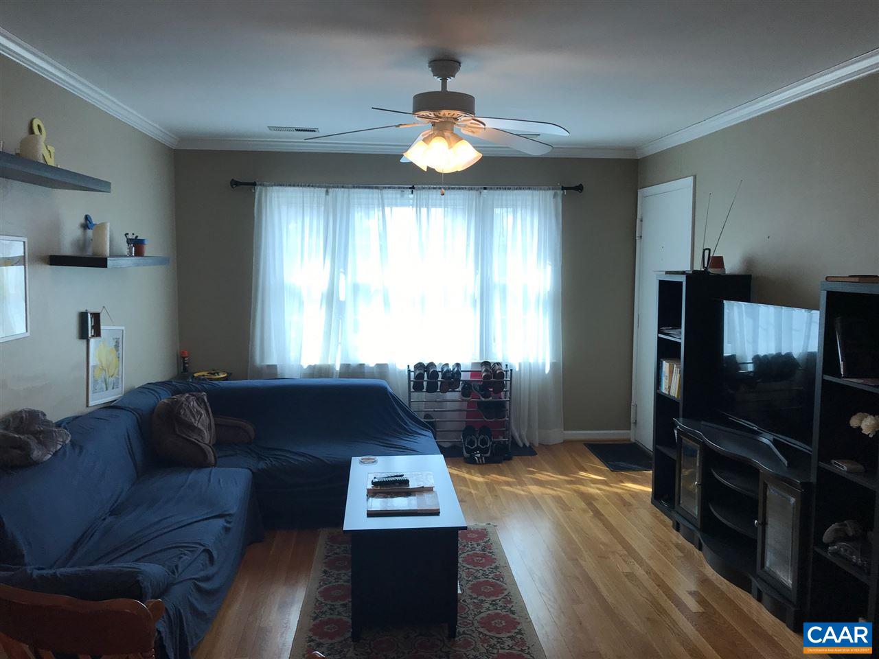 2420 BARRACKS PL Unit: 3