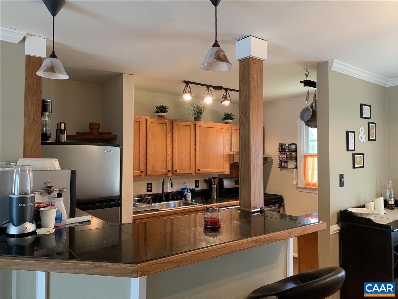 2420 BARRACKS PL Unit: 3