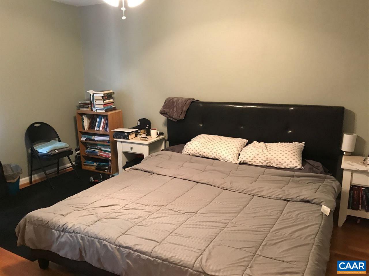 2420 BARRACKS PL Unit: 3